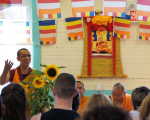 SAKADAWA 23 Mai 17h ZOOM & Gratuit | Lama Samten | Méditation sur la compassion pour la non-violence dans le monde