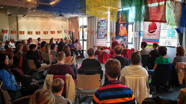 CONFERENCE 21 Juin 20h Zoom | Amour & Attachement : Quelle est la différence ? Tenzin Gawa (Jason)
