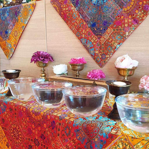 Au profit d'une famille Tibétaine au TIBET nappes Nappes Brocart du Tibet | Autel Bouddhiste