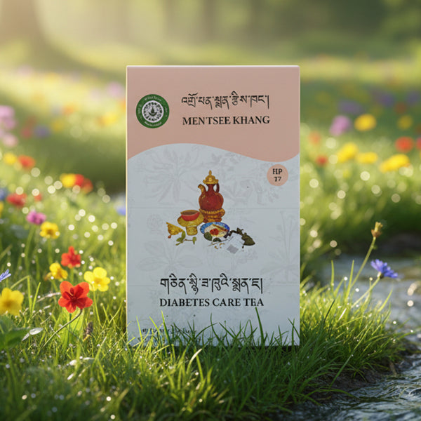 Thé tibétain pour le diabète Mentsee Khang, produit naturel de médecine tibétaine, dans un champ fleuri.